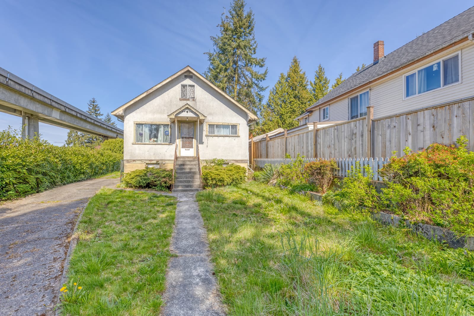 New Price: 2323 Dublin St. New Westminster R2989771
