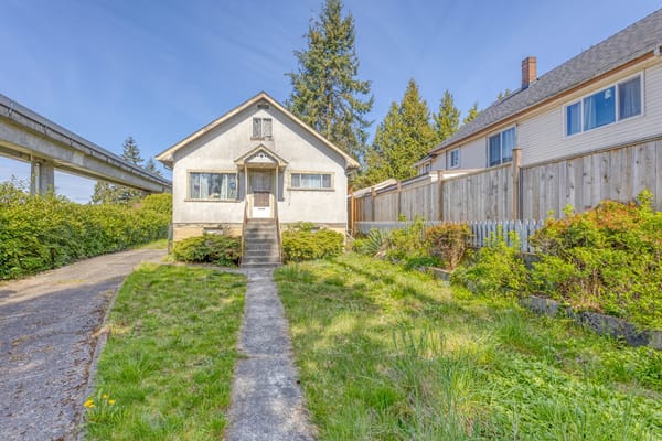 New Price: 2323 Dublin St.                            New Westminster R2989771